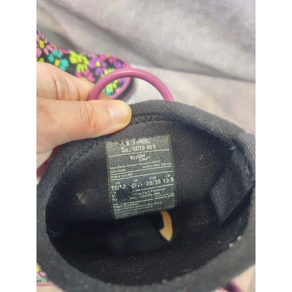 Western Chief Kids Cold Rated Neoprene Boot, Daisy Shower, 11/12 US Lined Rubber - Picture 4 of 5